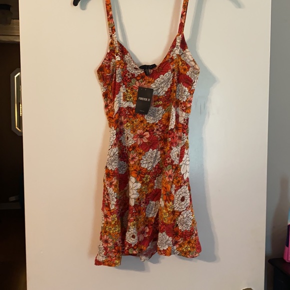 Mini dress - Picture 4 of 6